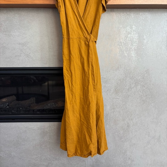 Madewell Linen-Blend Ruffle-Sleeve Wrap Midi Dress, Size S - Picture 8 of 16